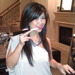 Meet your Posher, Nikki